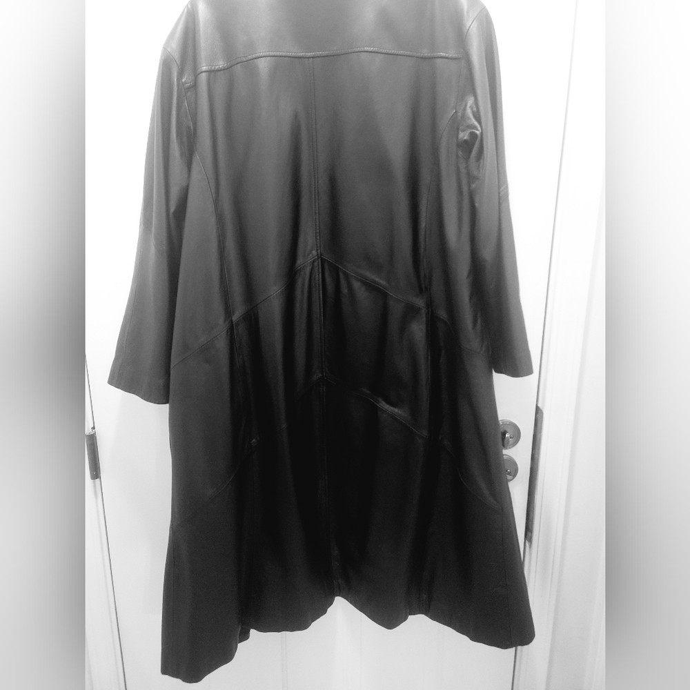 Swing Leather coat by Wilson